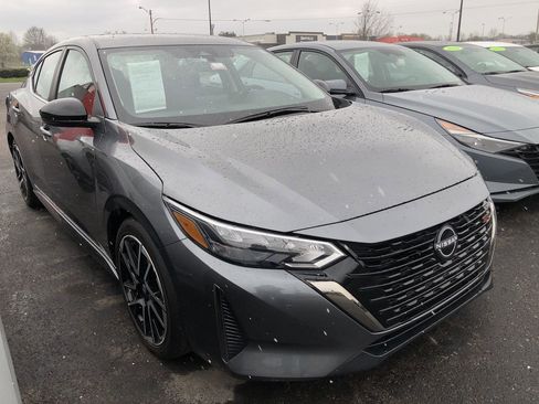 Used 2025 Nissan Sentra SR image 7