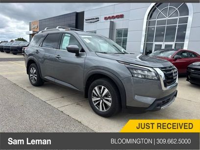 Used 2025 Nissan Pathfinder SL w/ Cargo Package