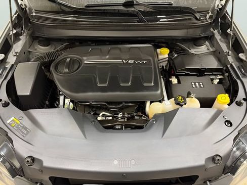 Used 2021 Jeep Cherokee Limited AWD/4WD image 19