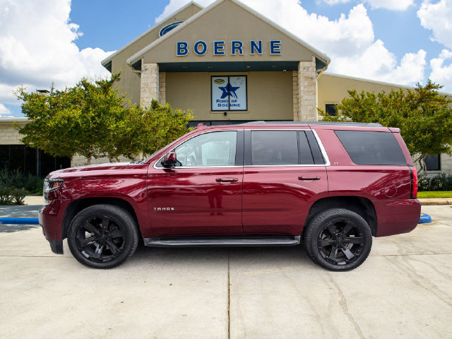 Used 2020 Chevrolet Tahoe LT w/ Luxury Package RWD image 2