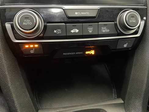 Used 2017 Honda Civic Touring image 38