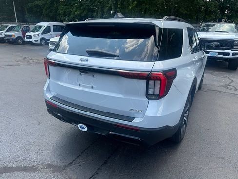 Used 2026 Ford Explorer ST-Line AWD/4WD image 6