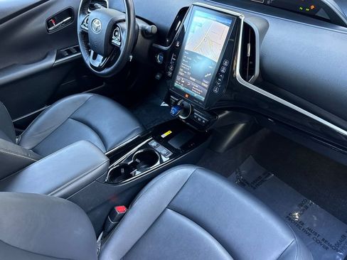 Certified 2021 Toyota Prius Prime Limited FWD image 15