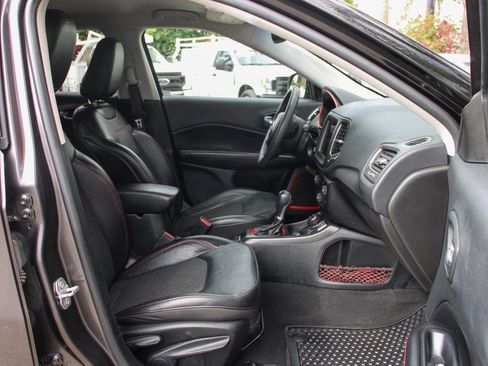 Used 2021 Jeep Compass Trailhawk image 36