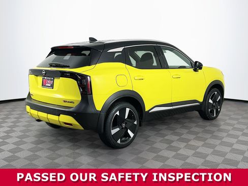 Used 2025 Nissan Kicks SR w/ SR Premium Package AWD/4WD image 29