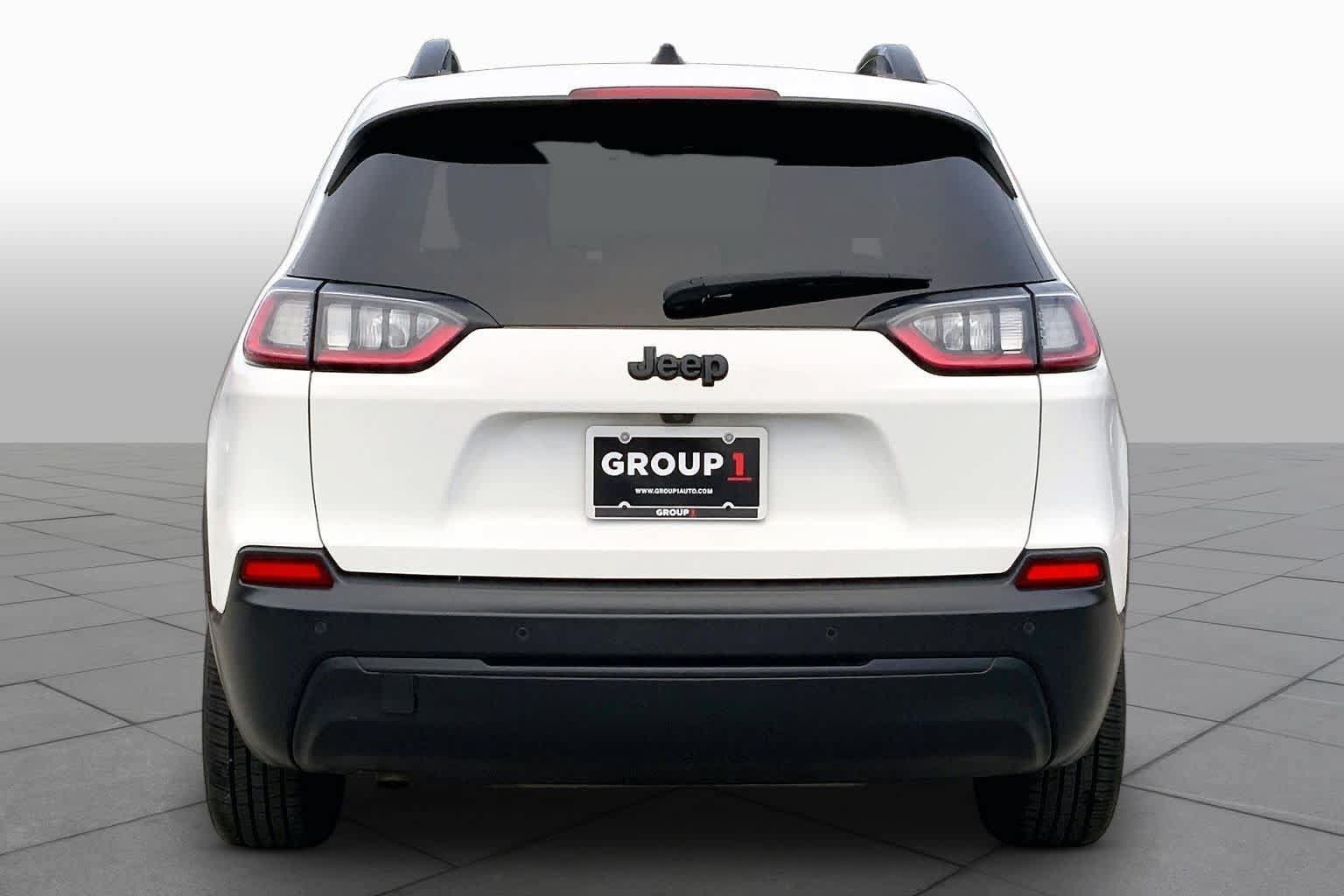Used 2020 Jeep Cherokee Latitude Plus FWD image 5