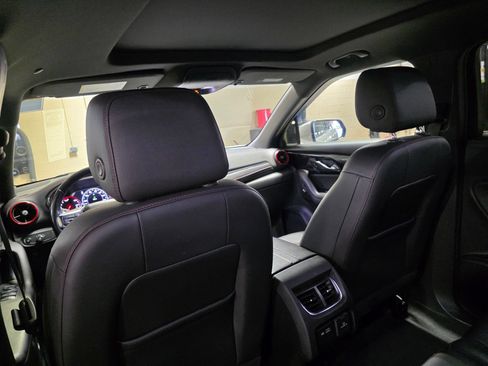 Used 2021 Chevrolet Blazer RS w/ Enhanced Convenience Package FWD image 15