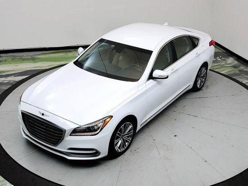 Used 2018 Genesis G80 3.8 RWD image 33