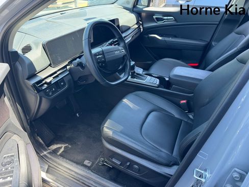 New 2026 Kia Sportage EX w/ EX Panorama Roof Package FWD image 9