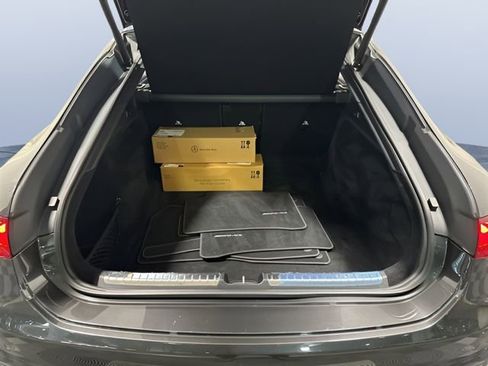 Certified 2022 Mercedes-Benz EQS 580 4MATIC Sedan image 9