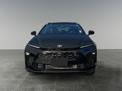 Certified 2025 Toyota Crown Signia XLE Certified image 2