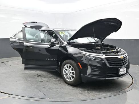 Used 2023 Chevrolet Equinox LT AWD/4WD image 33