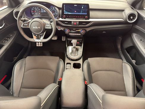 Used 2023 Kia Forte GT-Line w/ GT-Line Technology Package image 15