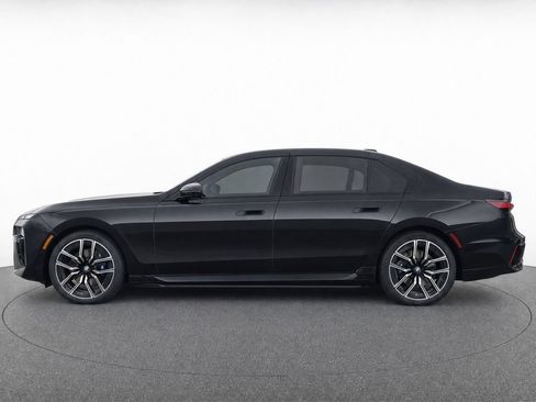 Used 2023 BMW i7 xDrive60 AWD/4WD image 6