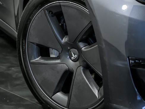 Used 2023 Tesla Model 3 Standard Range RWD image 3