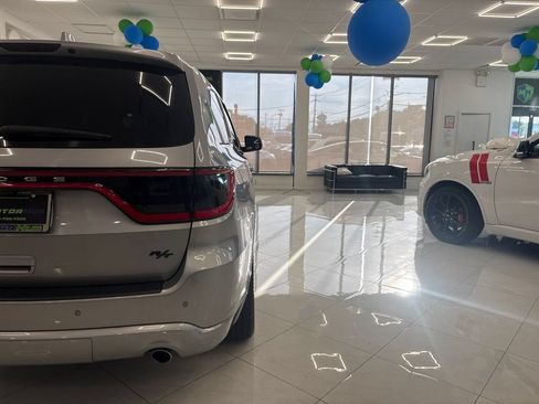 Used 2019 Dodge Durango R/T w/ Blacktop Package AWD/4WD image 14