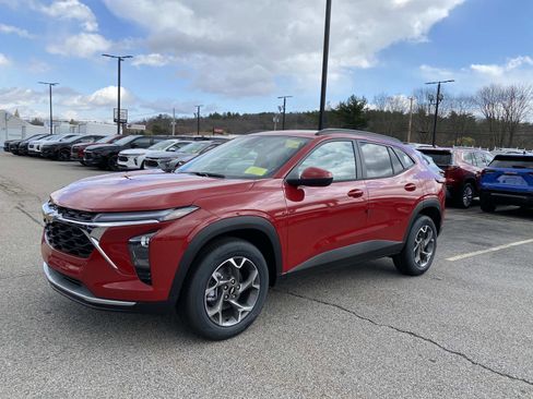 New 2026 Chevrolet Trax LT image 1