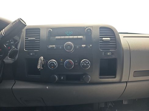 Used 2012 Chevrolet Silverado 2500 W/T RWD image 14