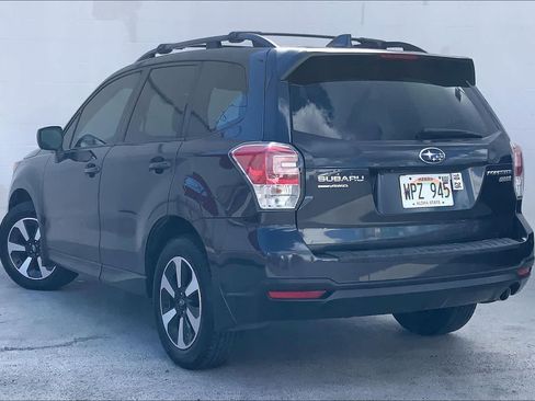 Used 2017 Subaru Forester 2.5i Premium AWD/4WD image 4