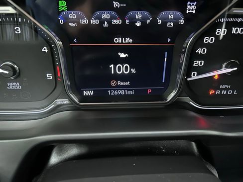Used 2021 GMC Sierra 2500 AT4 w/ AT4 Premium Plus Package AWD/4WD image 19