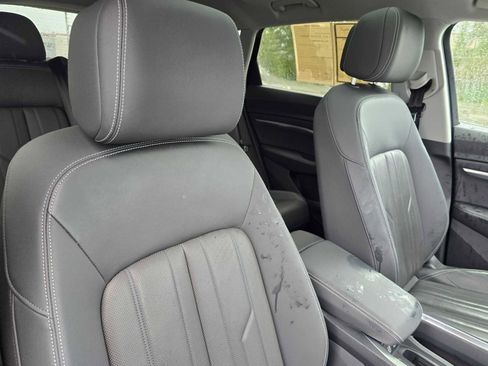 Used 2019 Audi e-tron Premium Plus image 13