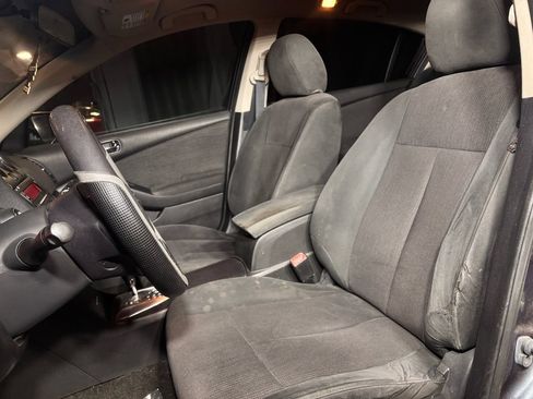 Used 2011 Nissan Altima 2.5 S FWD image 11
