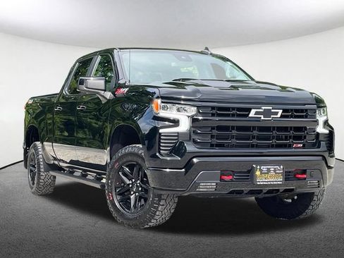 Used 2022 Chevrolet Silverado 1500 LT Trail Boss AWD/4WD image 2