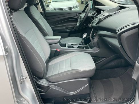 Used 2018 Ford Escape S image 10