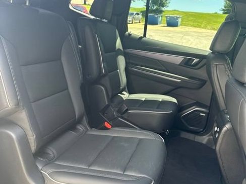 Used 2025 Buick Enclave Sport Touring FWD image 44
