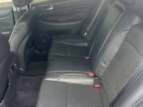 Used 2010 Hyundai Genesis 3.8 w/ Premium Navigation Pkg 3 RWD image 9