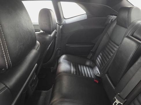 Used 2009 Dodge Challenger R/T image 12