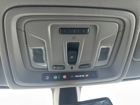 Used 2019 GMC Sierra 1500 SLT w/ SLT Premium Package image 29