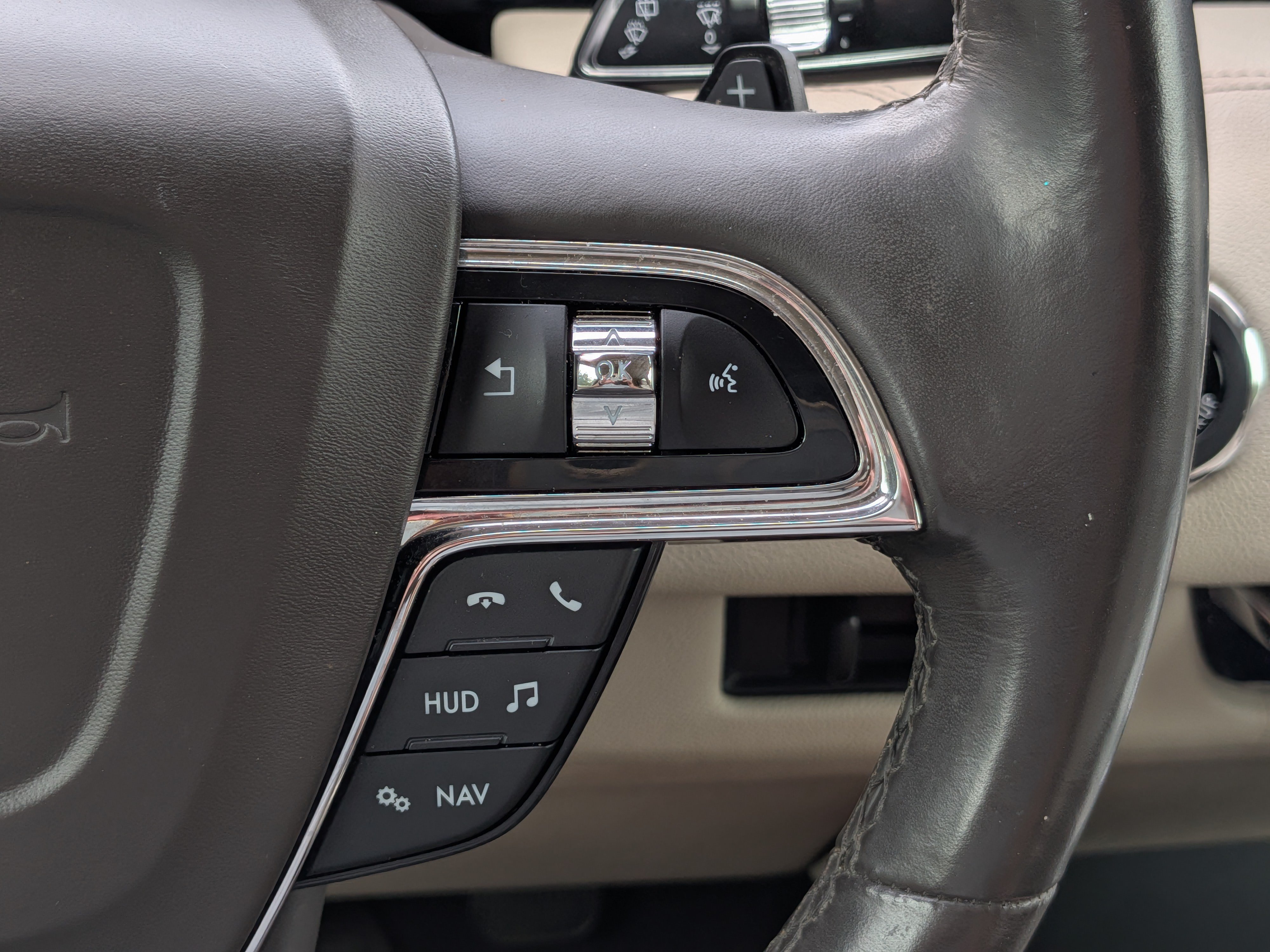 Used 2019 Lincoln Navigator Reserve AWD/4WD image 27