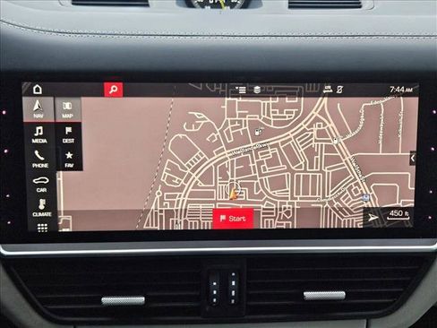 Used 2019 Porsche Cayenne E-Hybrid image 13