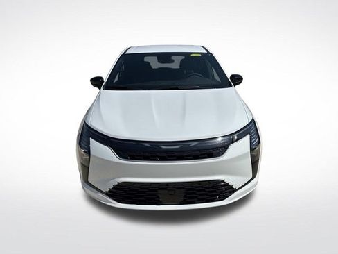 New 2027 Chrysler Pacifica Select AWD/4WD image 2