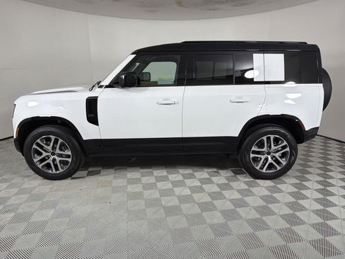 New 2026 Land Rover Defender 110 X-Dynamic SE image 2