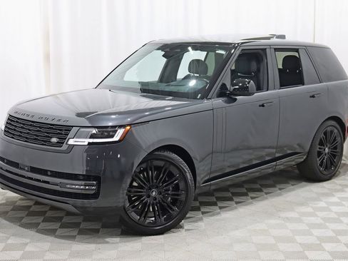 Used 2024 Land Rover Range Rover SE AWD/4WD image 8