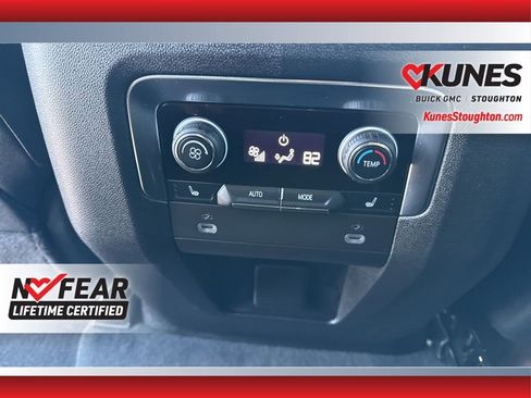 Used 2024 Chevrolet Tahoe Z71 image 36