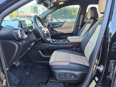 Used 2026 Chevrolet Equinox ACTIV w/ Convenience Package III AWD/4WD image 17