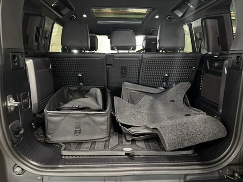 Used 2024 Land Rover Defender 110 Carpathian Edition image 27