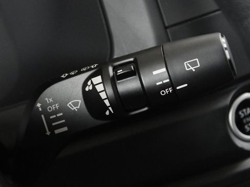 Certified 2024 Nissan Pathfinder S image 32