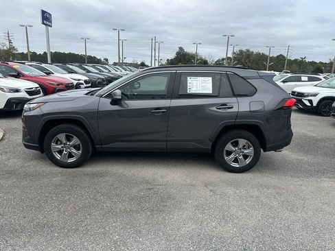 Used 2022 Toyota RAV4 XLE image 12
