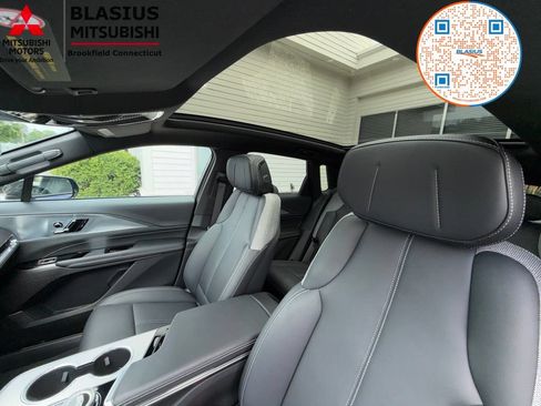 Used 2024 Cadillac Lyriq Tech w/ Driver Assist Package AWD/4WD image 54
