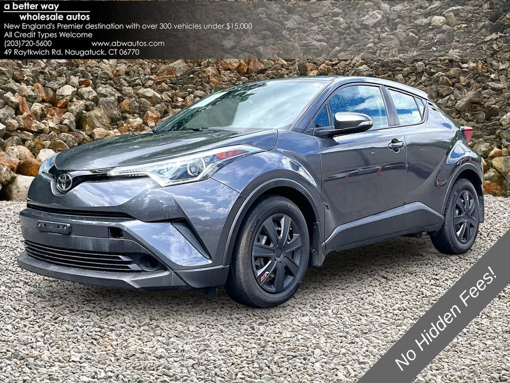 Used 2019 Toyota C-HR LE FWD image 1