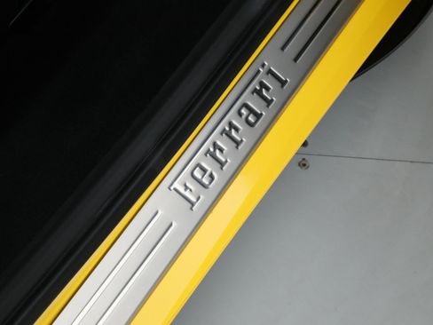 Certified 2022 Ferrari F8 Tributo image 23