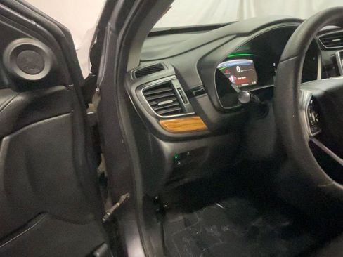 Used 2020 Honda CR-V EX image 32