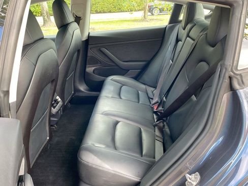 Used 2020 Tesla Model 3 Standard Range Plus image 34