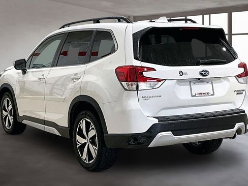 Used 2020 Subaru Forester Touring image 12