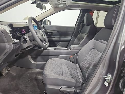 New 2026 Nissan Kicks SV w/ SV Premium Package AWD/4WD image 9