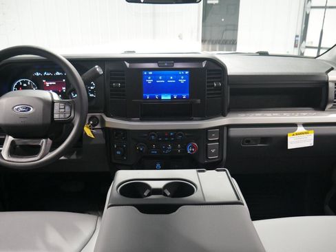 New 2026 Ford F450 XL w/ XL Chrome Package image 60